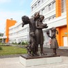 Скульптурная композиция «Счастливая семья» - ГАУЗ СО<br />Верхнепышминская<br /> центральная городская клиническая больница<br /> имени П.Д.Бородина